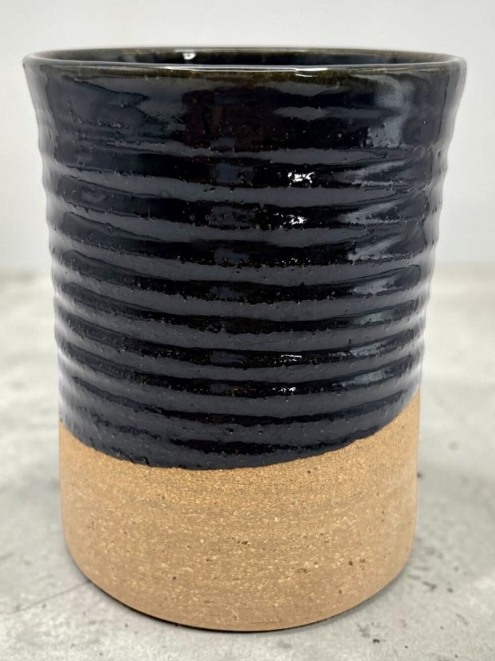 Signed Studio Pottery Stoneware Vase Utensil Holder Black Tan Ribbed 5"